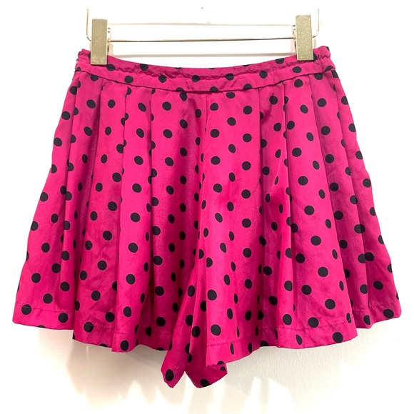Forever 21 Hot Pink & Black Polka Dot High-Waisted Pleated Flared Pocket Shorts - Picture 4 of 11